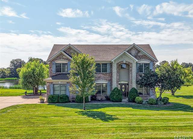 Property at 131 Summerhaven Lane Ln, Troy, MO 63379, 4 beds, 3.5 baths