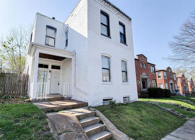 Property at 4129 Michigan Ave, St Louis, MO 63118, 3 beds, 2 baths