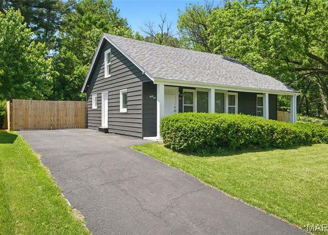 Property at 41 S Dellwood Ave, St Louis, MO 63135, 4 beds, 1.5 baths