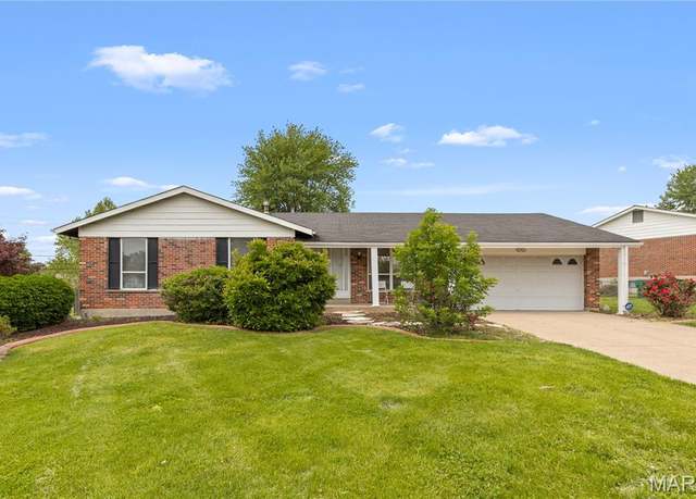 Property at 3635 Ange Dr, Florissant, MO 63034, 3 beds, 2 baths