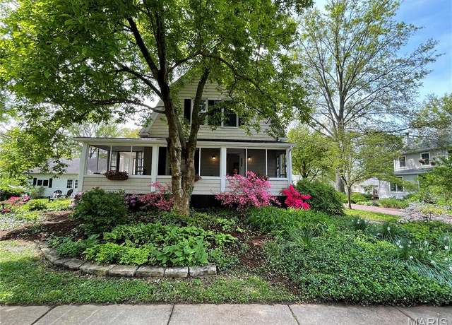 Property at 680 Bonita Ave, St Louis, MO 63119, 3 beds, 1.5 baths
