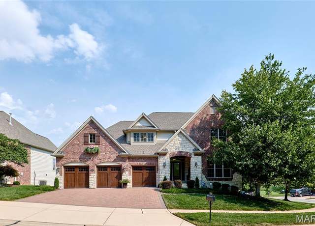 Property at 259 Meadowbrook Country Club Est, Ballwin, MO 63011, 4 beds, 4.5 baths