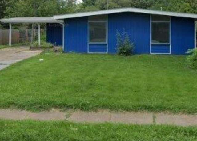Property at 805 Derhake Rd, Florissant, MO 63033, 4 beds, 2 baths