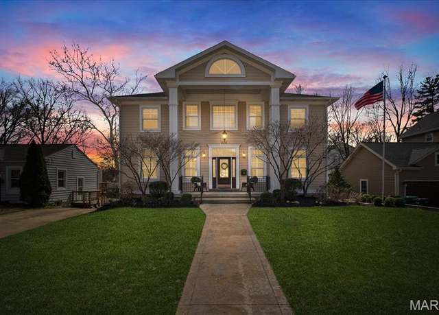 Property at 420 Lee Ave, St Louis, MO 63119, 5 beds, 4.5 baths