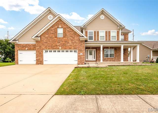 Property at 980 Carnegie Knolls Dr, O'fallon, IL 62269, 5 beds, 3.5 baths