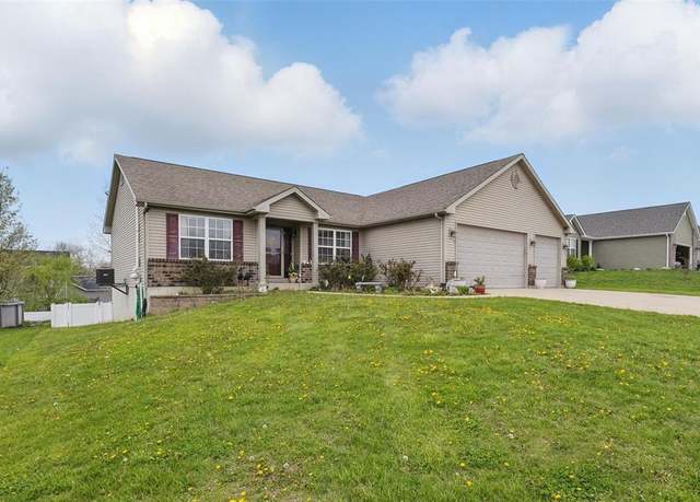 Property at 213 Rockport Dr, Troy, MO 63379, 5 beds, 3 baths