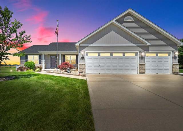 Property at 216 Hadley Grove Dr, Moscow Mills, MO 63362, 4 beds, 3 baths