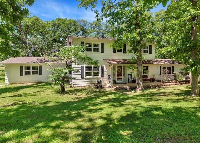 Property at 23 Tiger Dr, Wentzville, MO 63385, 5 beds, 3.5 baths