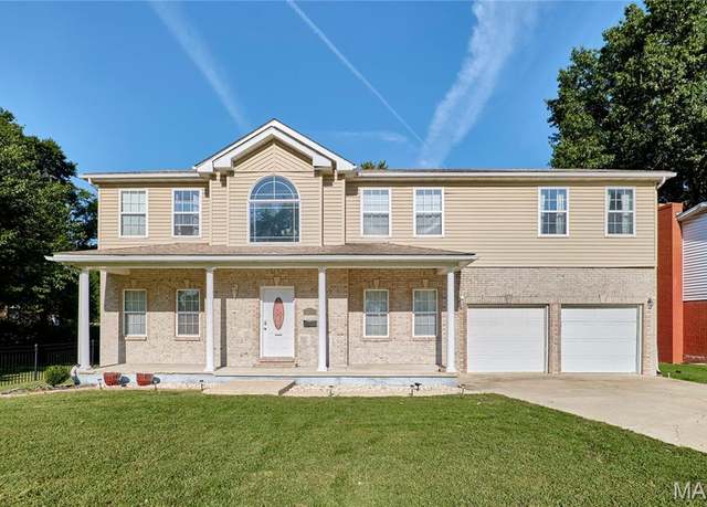 Property at 3321 Princeton Dr, Granite City, IL 62040, 6 beds, 5.5 baths