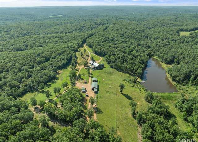Property at 23130 Hwy 19, Salem, MO 65560, 6 beds, 3 baths