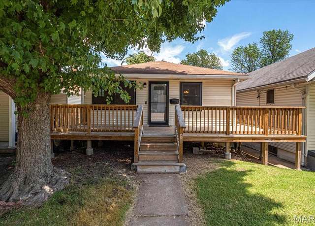 Property at 4753 Hamburg Ave, St Louis, MO 63123, 3 beds, 2 baths