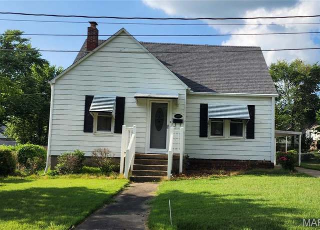 Property at 934 Raines Ave, Jackson, MO 63755, 3 beds, 2 baths