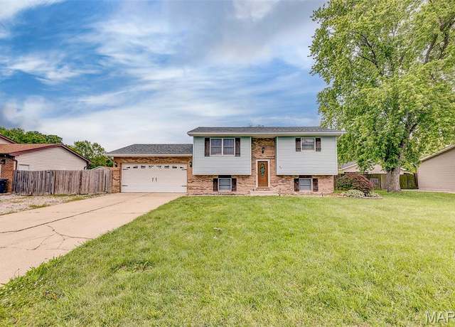 Property at 20 Paul Dr, Granite City, IL 62040, 3 beds, 2 baths