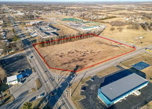 Property at 750 Lynn St, Lebanon, MO 65536