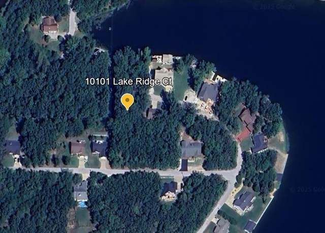 Property at 10101 Lake Ridge Ct, Hillsboro, MO 63050