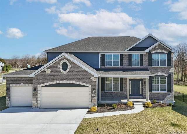Property at 112 Turion Ln, Wentzville, MO 63385, 4 beds, 2.5 baths
