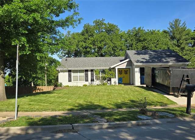 Property at 999 Century Oaks Dr, Manchester, MO 63021, 3 beds, 3 baths