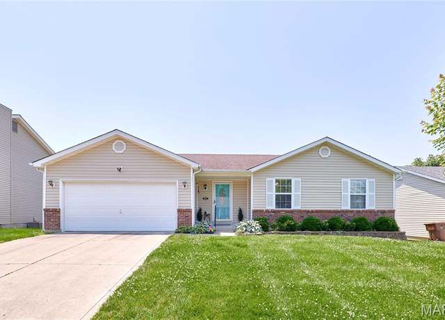 Property at 87 Four Winds Dr, St Peters, MO 63376, 4 beds, 2.5 baths