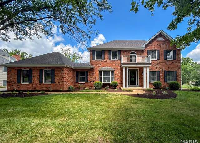 Property at 15305 Schoettler Estates Dr, Chesterfield, MO 63017, 5 beds, 3.5 baths