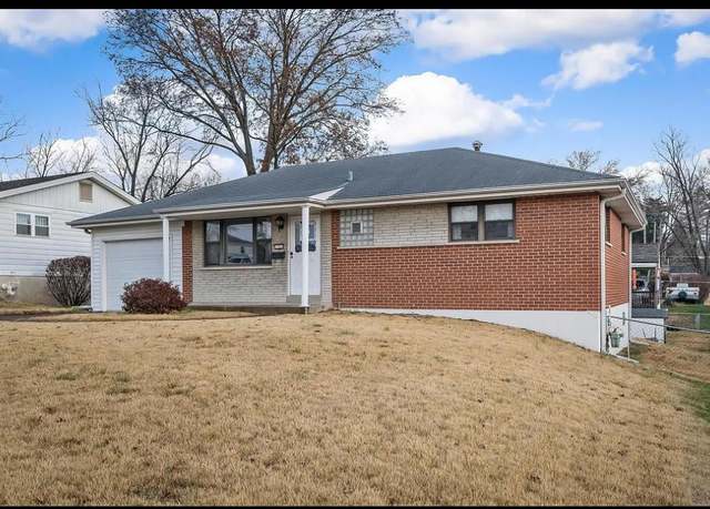 Property at 113 Greenland Ln, St Louis, MO 63125, 2 beds, 1.5 baths