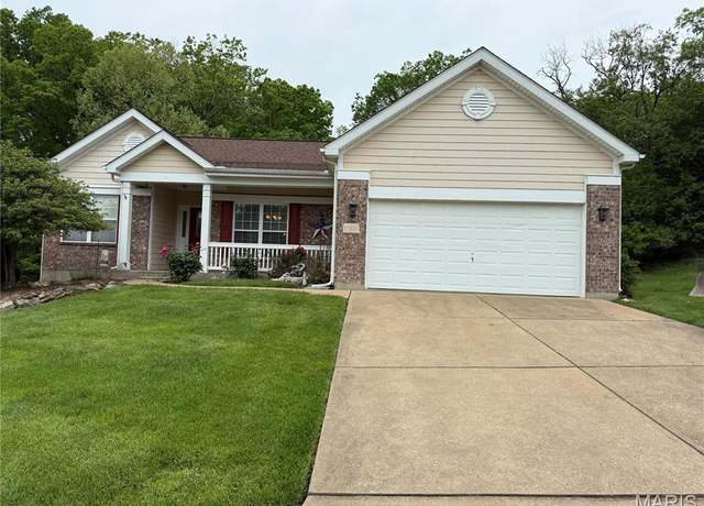 Property at 17316 Hilltop Ridge Dr, Eureka, MO 63025, 2 beds, 2 baths