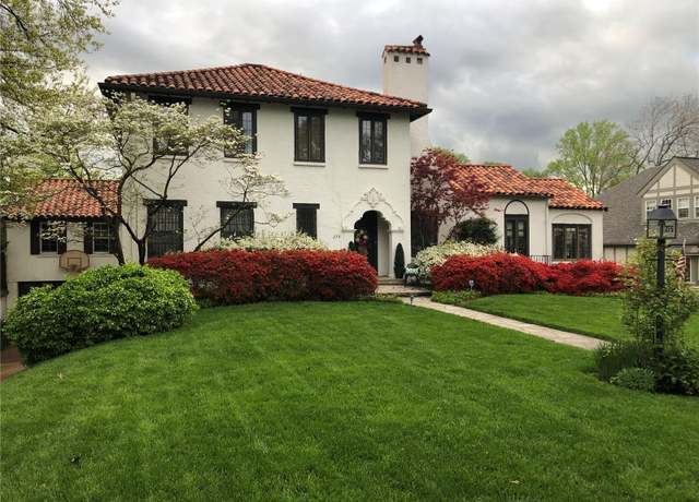 Property at 275 Blackmer Pl, Webster Groves, MO 63119, 4 beds, 5.5 baths