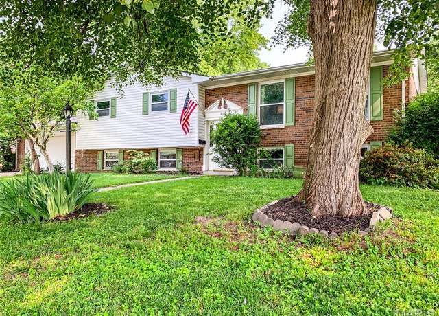 Property at 613 Julia Dr, O'fallon, IL 62269, 4 beds, 2 baths
