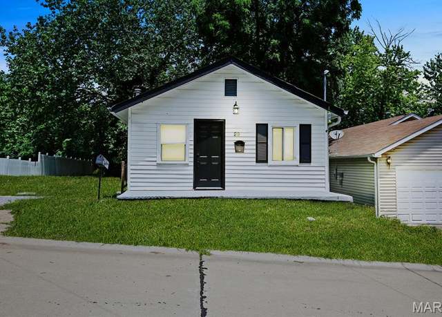 Property at 29 E Allison Ave, Webster Groves, MO 63119, 2 beds, 1 bath