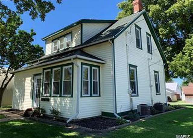Property at 108 Rau Street St, Waterloo, IL 62298, 3 beds, 2 baths