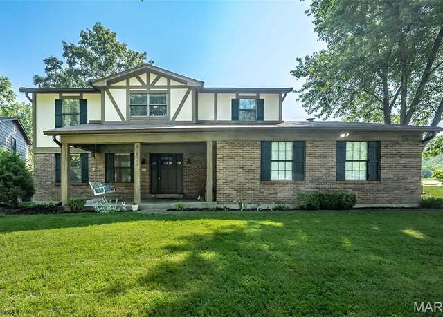 Property at 1505 W Field Ave, Ellisville, MO 63011, 5 beds, 3.5 baths