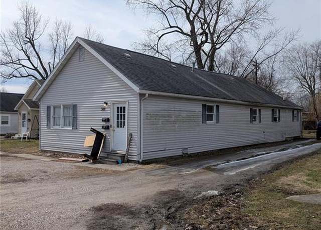 Property at 308 Francis St, Gillespie, IL 62033