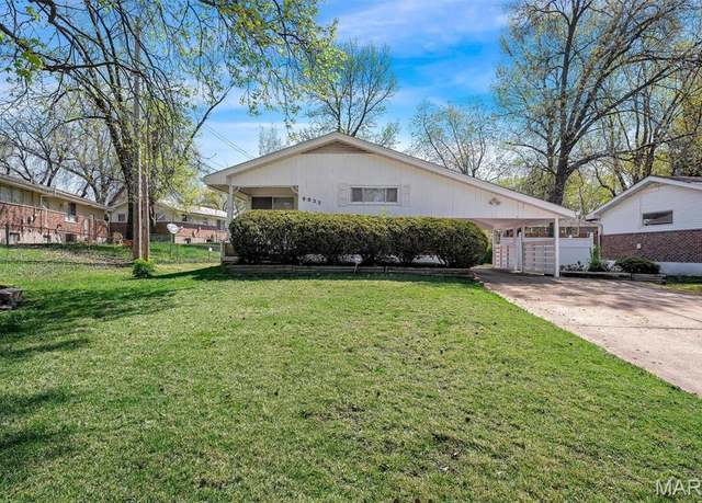 Property at 9932 Ashmont Dr, St Louis, MO 63136, 3 beds, 2 baths