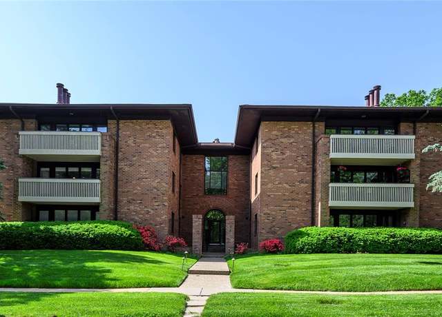Property at 120 W Essex Ave Unit 2A, St Louis, MO 63122, 3 beds, 2 baths