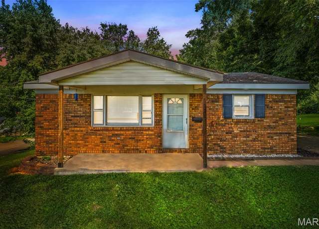 Property at 111 6th St, Park Hills, MO 63601, 2 beds, 1 bath