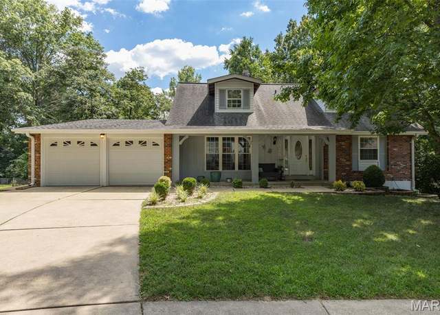 Property at 5028 Baldcypress Ct, St Louis, MO 63128, 4 beds, 2.5 baths