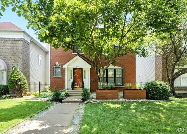 Property at 4224 Westminster Pl, St Louis, MO 63108, 2 beds, 3.5 baths