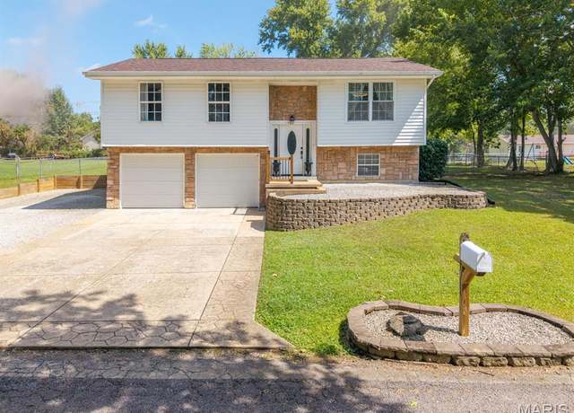 Property at 1311 Edgewood, Festus, MO 63028, 3 beds, 2 baths