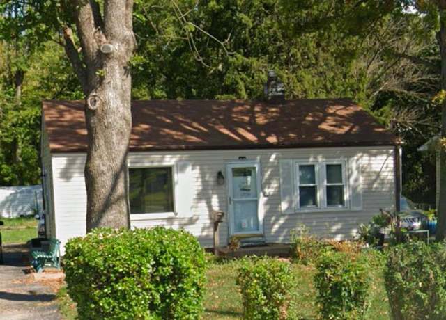 Property at 320 Geyer Rd, Kirkwood, MO 63122, 2 beds, 1 bath