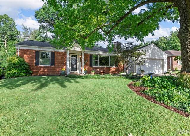 Property at 117 Blackthorn Dr, Crestwood, MO 63123, 3 beds, 2.5 baths