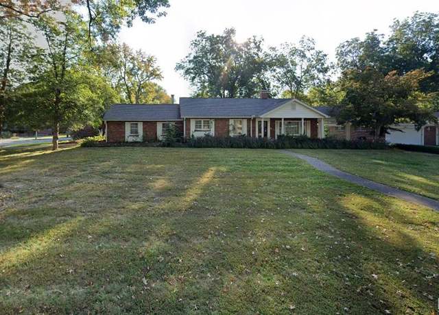 Property at 10 Westgate Dr, Swansea, IL 62226, 4 beds, 3 baths