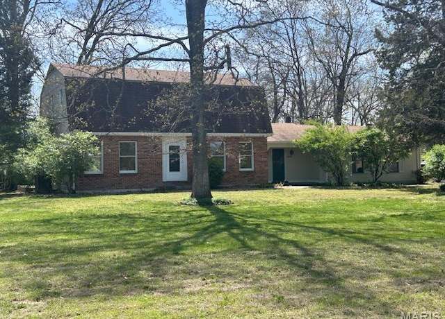 Property at 3930 Highway D, Defiance, MO 63341, 3 beds, 2 baths