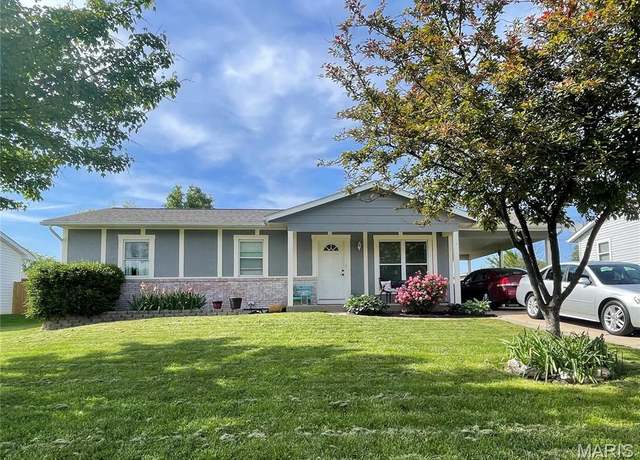 Property at 909 Countryside Dr, Troy, MO 63379, 3 beds, 2 baths