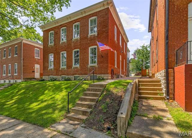 Property at 6707 Minnesota Ave, St Louis, MO 63111, 5 beds, 4.5 baths