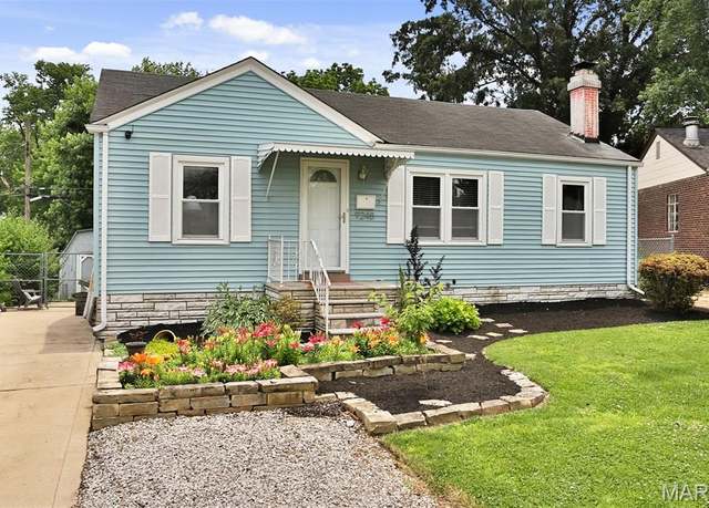 Property at 9248 Southview Ln, St Louis, MO 63123, 2 beds, 1 bath