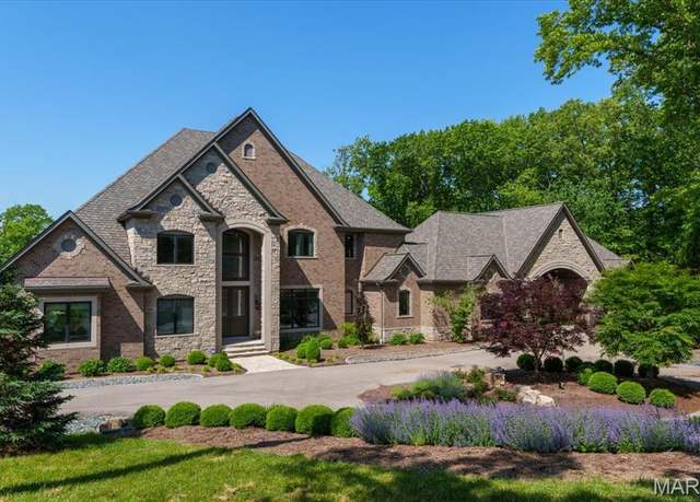 Property at 2535 S Lindbergh Blvd, St Louis, MO 63131, 4 beds, 6 baths