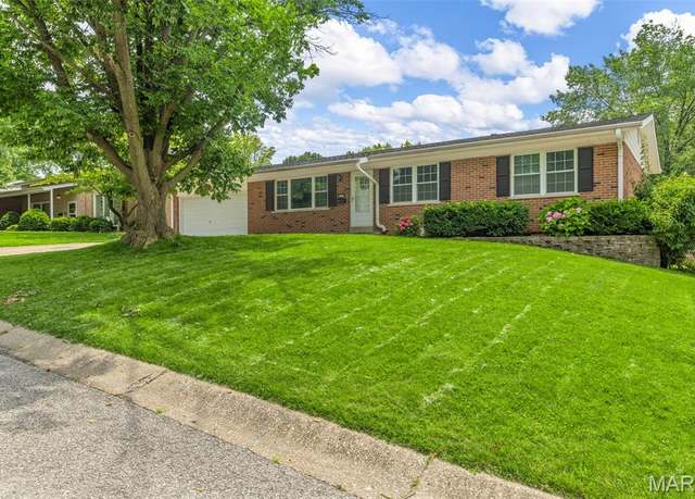 Property at 2931 Homewood Ave, St Charles, MO 63301, 3 beds, 3 baths