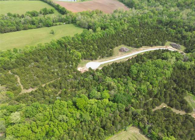 Property at 15 Weatherby Ln, Farmington, MO 63640