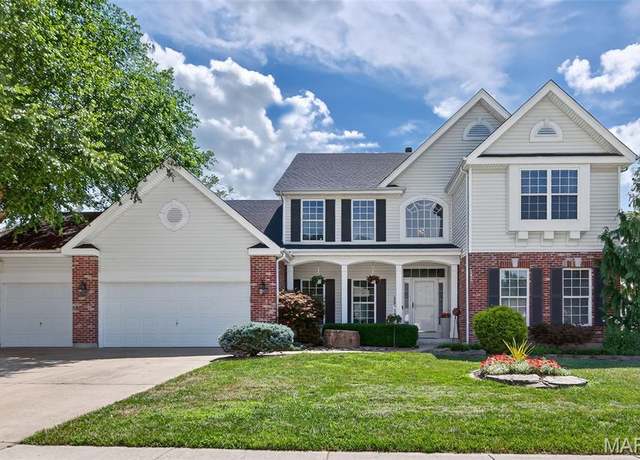 Property at 4817 Romaine Spring Dr, Fenton, MO 63026, 3 beds, 2.5 baths