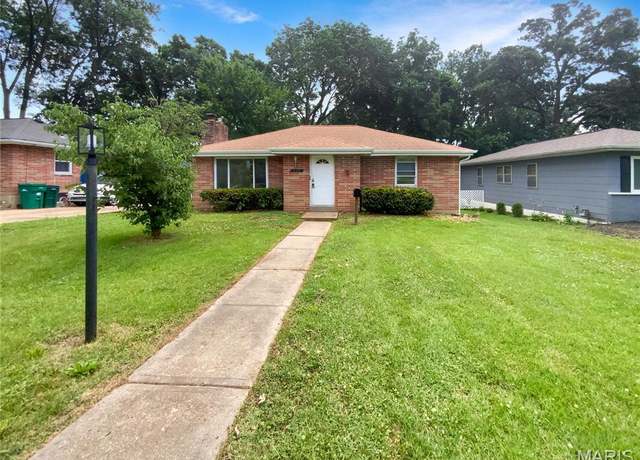 Property at 614 Conover Ln, St Louis, MO 63126, 2 beds, 1 bath