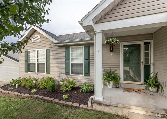 Property at 1024 Caleb Dr, Arnold, MO 63010, 3 beds, 3 baths